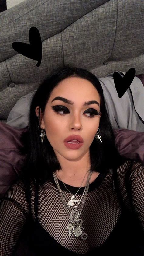 Pin By ― Nana Nana On Maggie Lindemann Edgy Makeup Makeup Looks Maggie Lindemann