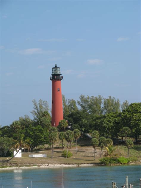 Jupiter Island Lighthouse, Florida | Island lighthouse, Lighthouse, Island life