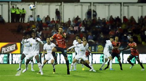 Data Deportivo Cuenca Le Gana 2 0 A Liga De Quito En La Fecha 1