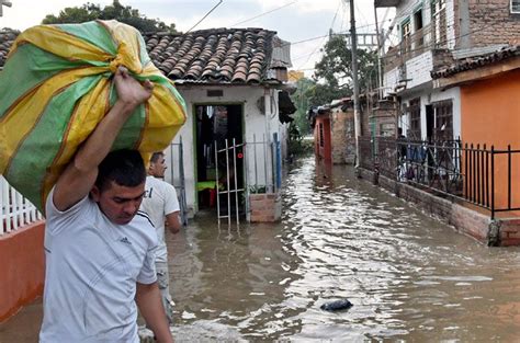 Emergencia En Cali Por Desbordamiento Del Río Cauca