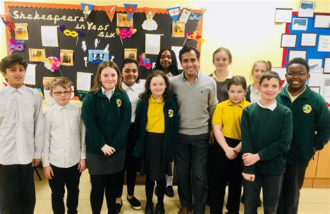 Rehman visits Burnt Oak Primary School | Rehman Chishti MP