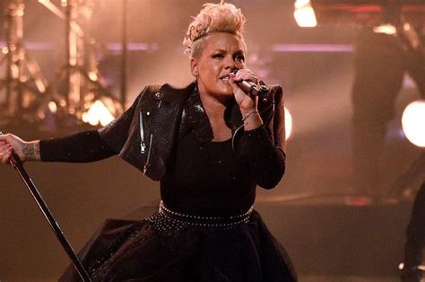 Pink Offers To Pay Fine For Norwegian Women S Handball Team That Refused To Wear Bikini Bottoms