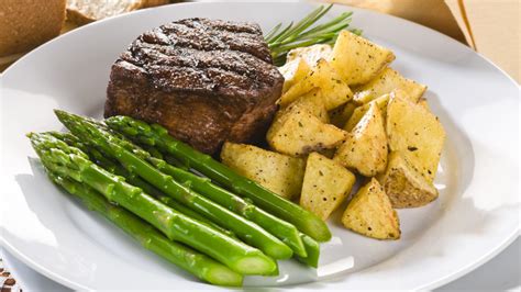 Why Steak And Potatoes Are A Match Made In Dinner Heaven