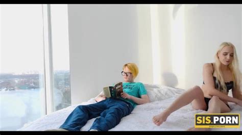 Sexy Girl Wouldnt Cheat On Boyfriend If He Didnt Fall Asleep Porn Videos