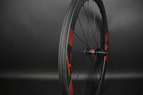 Ar46 Disc 46mm Deep Carbon Road Wheelsethexa Comb Weave Orange Decal