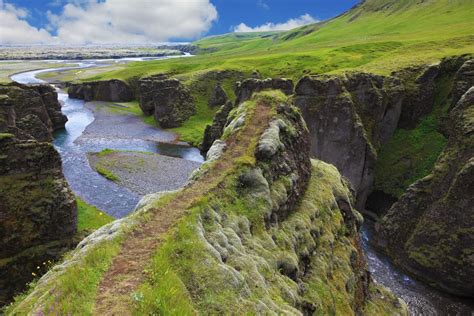 Best Day Hikes in Iceland | kimkim