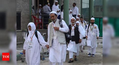 First Batch Of Haj Pilgrims From Jammu Kashmir Leaves For Medina