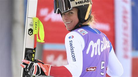 Lara Gut Behrami retrouve le sourire à Sankt Anton Le Temps