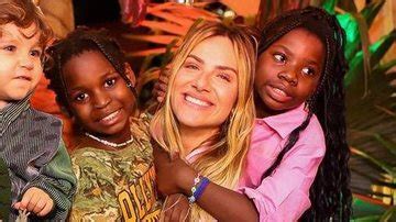 Giovanna Ewbank Se Emociona Ao Lembrar Casos De Racismo Contra Os Filhos