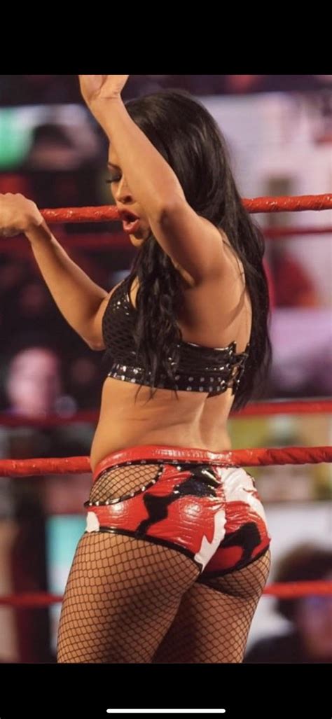Zelina booty : r/Zelina_Vega