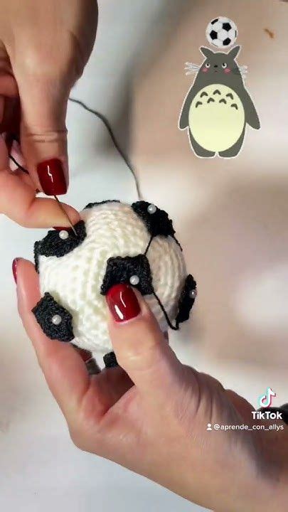 Hagamos un balón de fútbol amigurumi crochetamigurumi bts