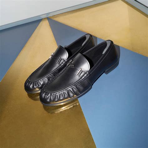 Tod's Official Store: Italian luxury shoes & footwear