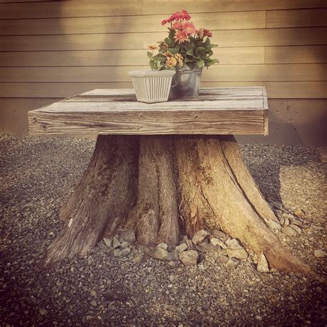 Tree Stump Table | Tree stump table, Tree stump decor, Tree stump