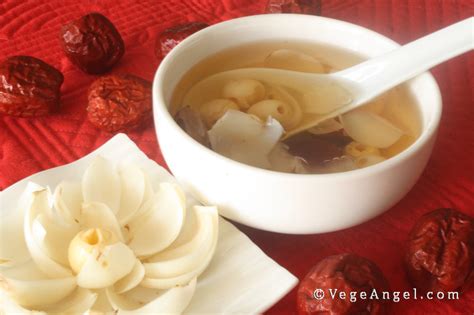 Vegan Recipe: Lotus Seed, Lily Bulb and Red Date Dessert Soup | Vege Angel