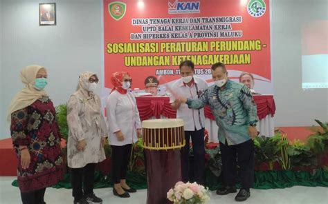 Disnakertrans Maluku Gelar Kegiatan Sosialisasi Peraturan Perundang