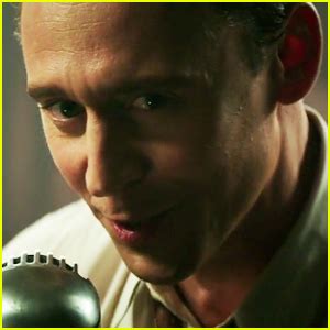 Tom Hiddleston Sings As Hank Williams In First I Saw The Light Clip