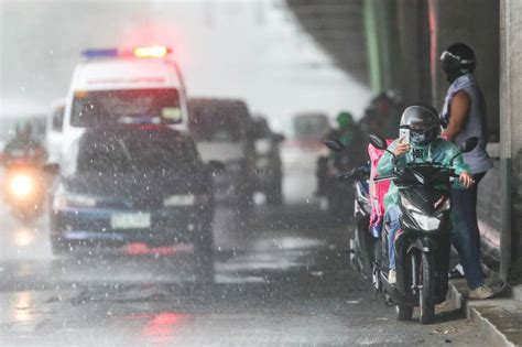 Street Vendors Not Allowed To Shelter Under Flyovers Mmda Abs Cbn News