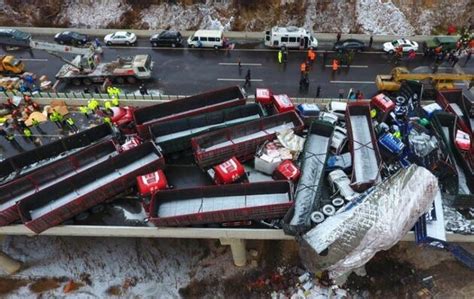 山西发生特大交通事故 17死37伤 新浪汽车