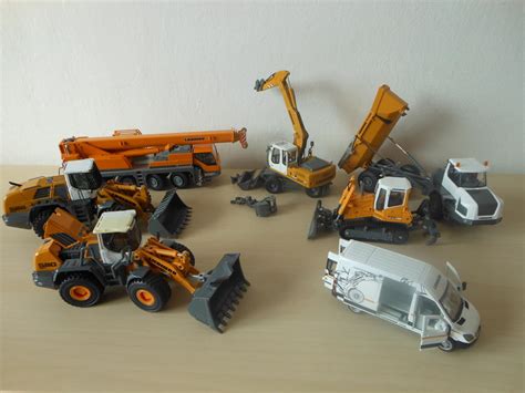 Prodej sbírky modelů stavebních strojů - 1:50 / Modely / Fórum / bagry ...