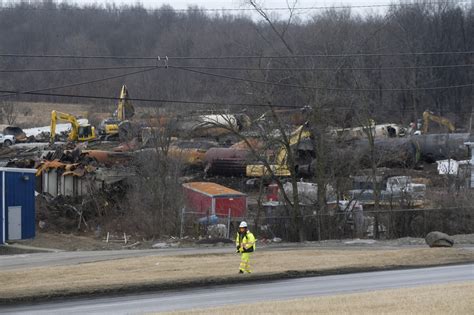 Norfolk Southern Sued by Ohio Over Toxic Train Derailment - Bloomberg