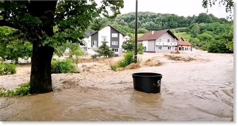 Velike poplave na sjeveroistoku BiH stotine kuća pod vodom Zemaljske