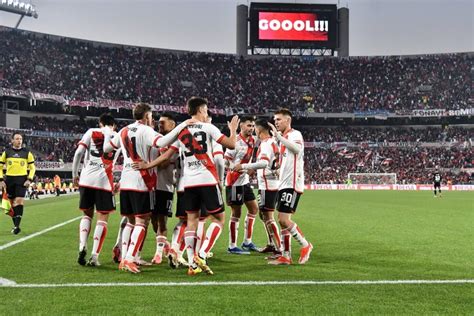 Qué canal de TV transmite River vs Lanús por la Liga Profesional