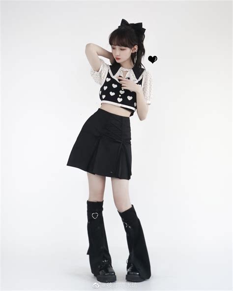 Pin By Yuu On Refs Punk Style Outfits Kawaii Fashion Outfits Cute