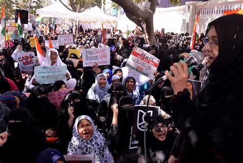 Scrap Caanrc Boycott Npr Bengaluru Women Protest With Azadi Slogans