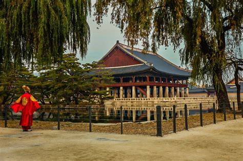 Exploring Gyeongbokgung Palace In Seoul South Korea