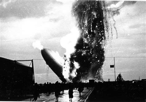 Airship Lz Hindenburg Burning Hours May At Lakehurst