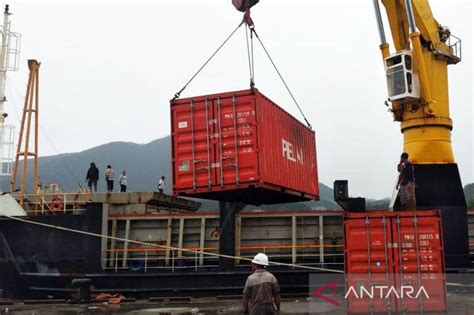 Kemenhub Distribusikan Ton Beras Ke Ntt Gunakan Kapal Tol Laut