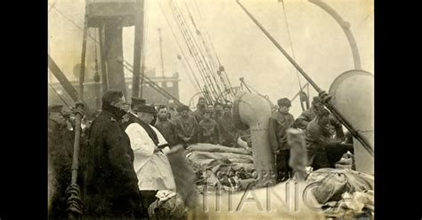 Titanic Victims Buried At Sea Shown In Unique Photograph Encyclopedia