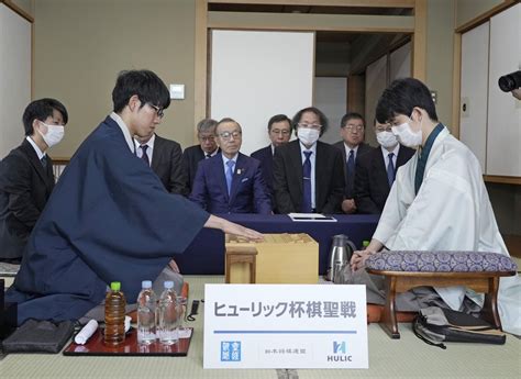 藤井が防衛王手か、佐々木がタイに戻すか 棋聖戦第2局始まる ライブドアニュース