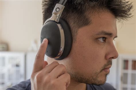 How to Connect Bluetooth Headphones to a PS5 | Digital Trends