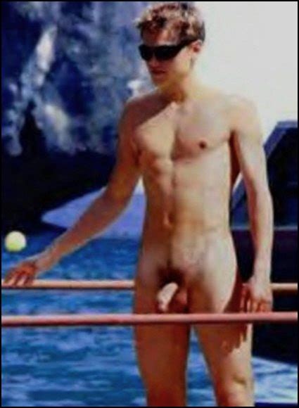 Leonardo DiCaprio Henson Exposed Naked Male Celebrities