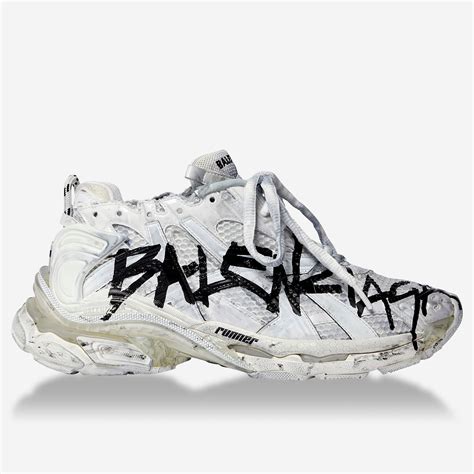 Balenciaga Graffiti Runner Sneaker – ZAP