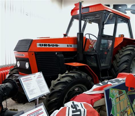 Muzeum Ursusa Zdj Cia Tractormania