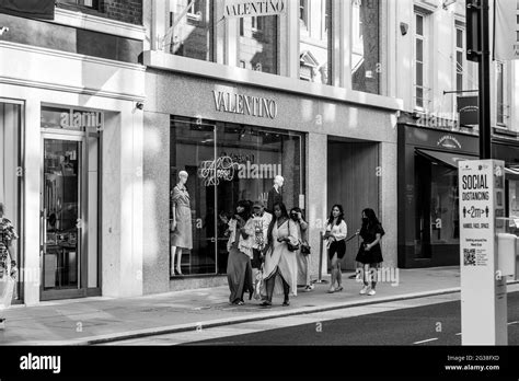 London Oxford Street Bond Street Leicester Square Stock Photo Alamy