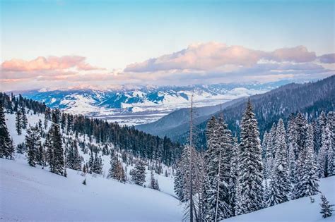 9 Things To Do In Jackson Hole Wyoming In The Winter