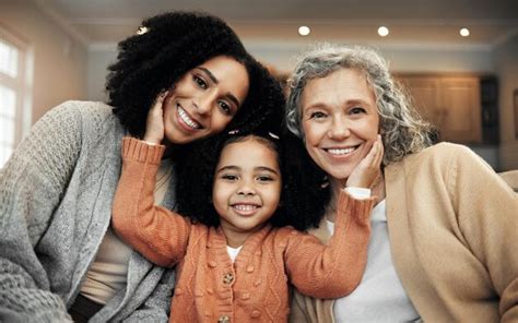 Crian As Mulheres E Av S O Retrato De Uma Fam Lia Negra Se Unindo