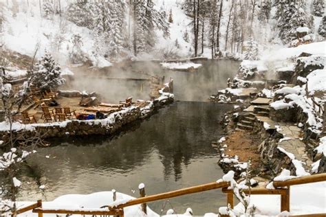 Strawberry Hot Springs in Steamboat (First Timer's Guide)