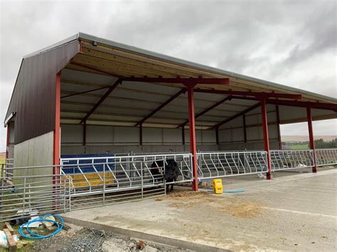 Cast Iron Mild Steel Prefabricated Cattle Shed For Warehouse At Rs