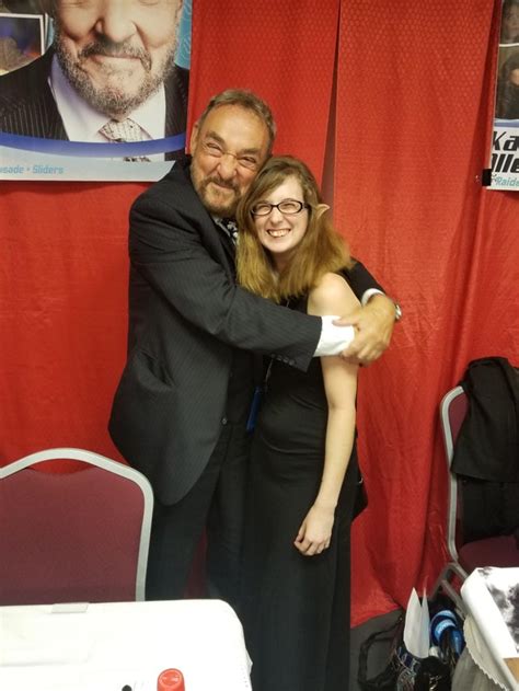 My wife and John Rhys-Davies at Pensacon 2019 : r/SLIDERS