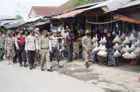 Langgar Aturan Satpol Pp Kabupaten Tangerang Tertibkan Pedagang