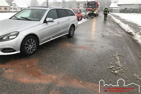 Stra E Reinigen Lspur Freiwillige Feuerwehr Stadt