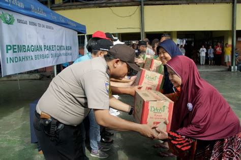 Indahnya Berbagi Di Bulan Suci Ramadan Yayasan Buddha Tzu Chi Indonesia