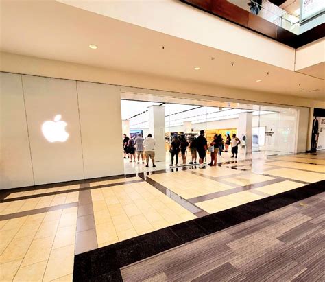 APPLE BREA MALL - 196 Photos & 981 Reviews - 1024 Brea Mall, Brea ...