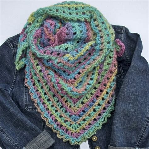 15 Easy Crochet Triangle Scarf Pattern For Beginners Crocht