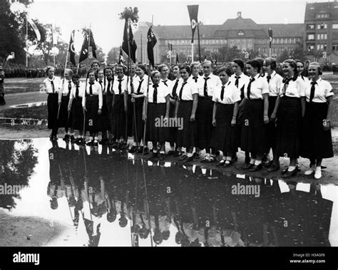 Bund Deutscher M Del Fotos Und Bildmaterial In Hoher Aufl Sung