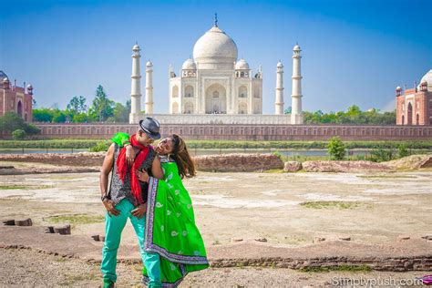 Taj Mahal Couple Photoshoot Pre Wedding Photography In Taj Mahal Pre